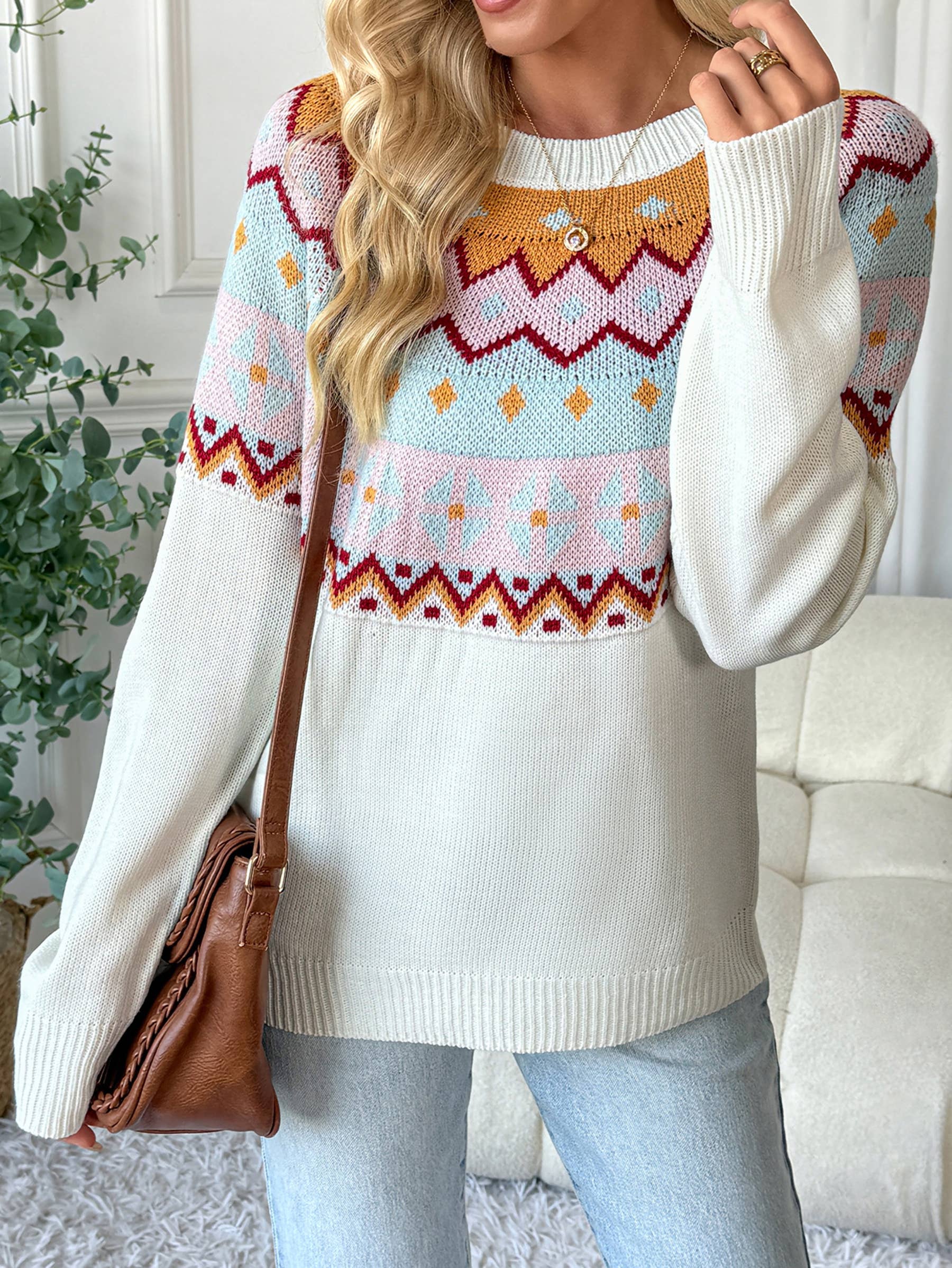 Contrasting Jacquard Round Neck Sweater