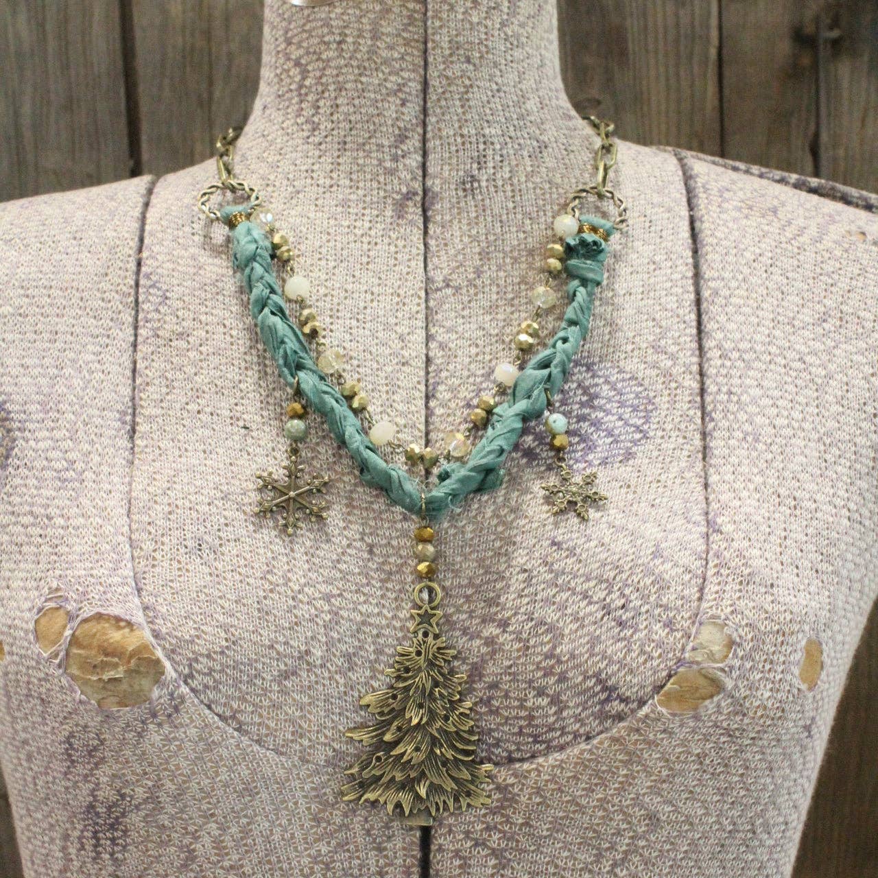 Oh Christmas Tree Sari Layered Necklace - Juli's Wearable Art