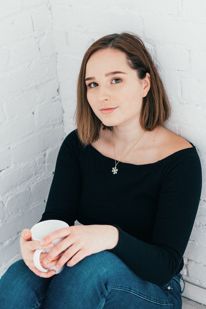 Snowflake Pendant Necklace - Juli's Wearable Art