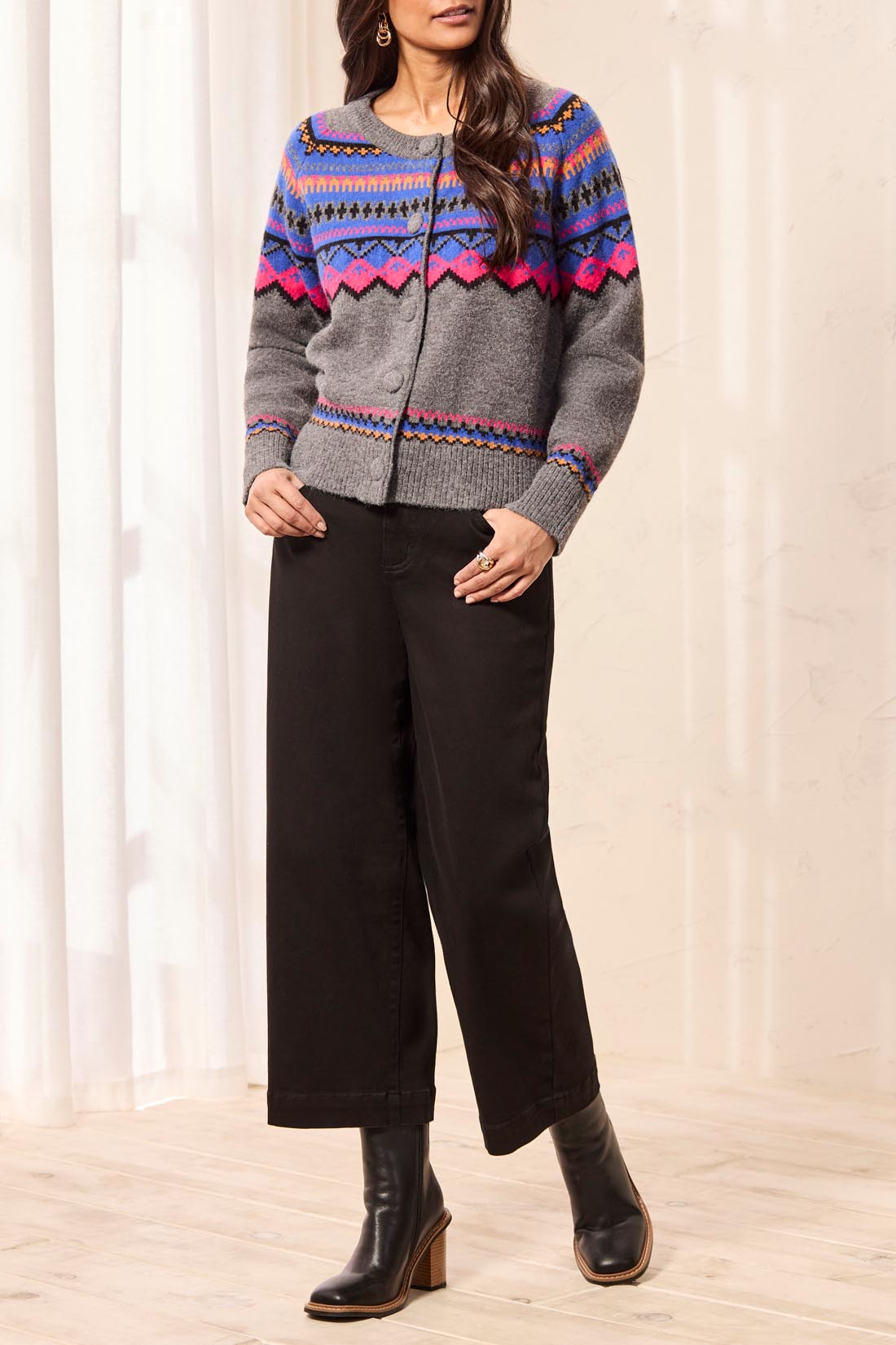 Tribal Audrey Hugging Crop Wide Leg Jeans | Faded Blue - Juli's Wearable Art