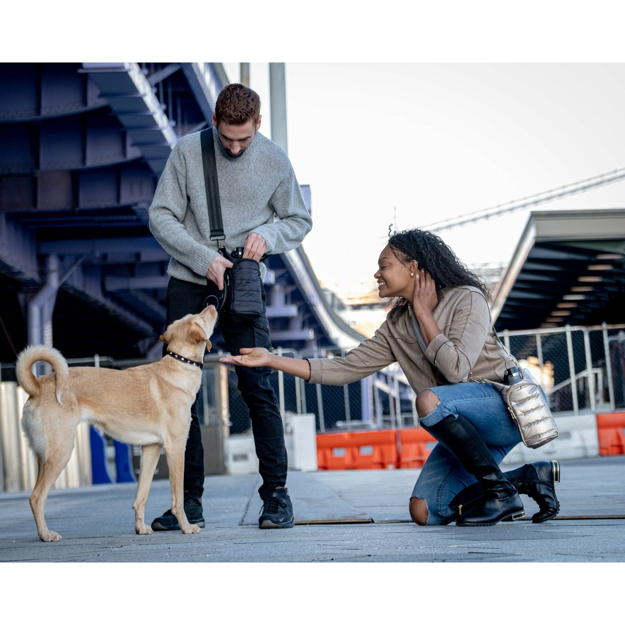 WanderFull® HydroBag® – Black Matte - Juli's Wearable Art