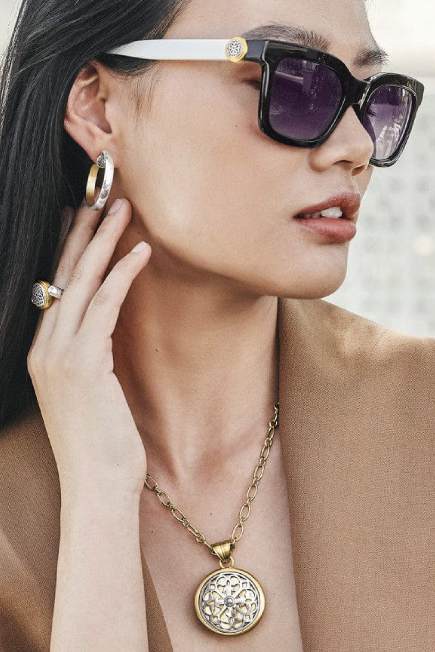 Look - Brighton Interlok - Juli's Wearable Art