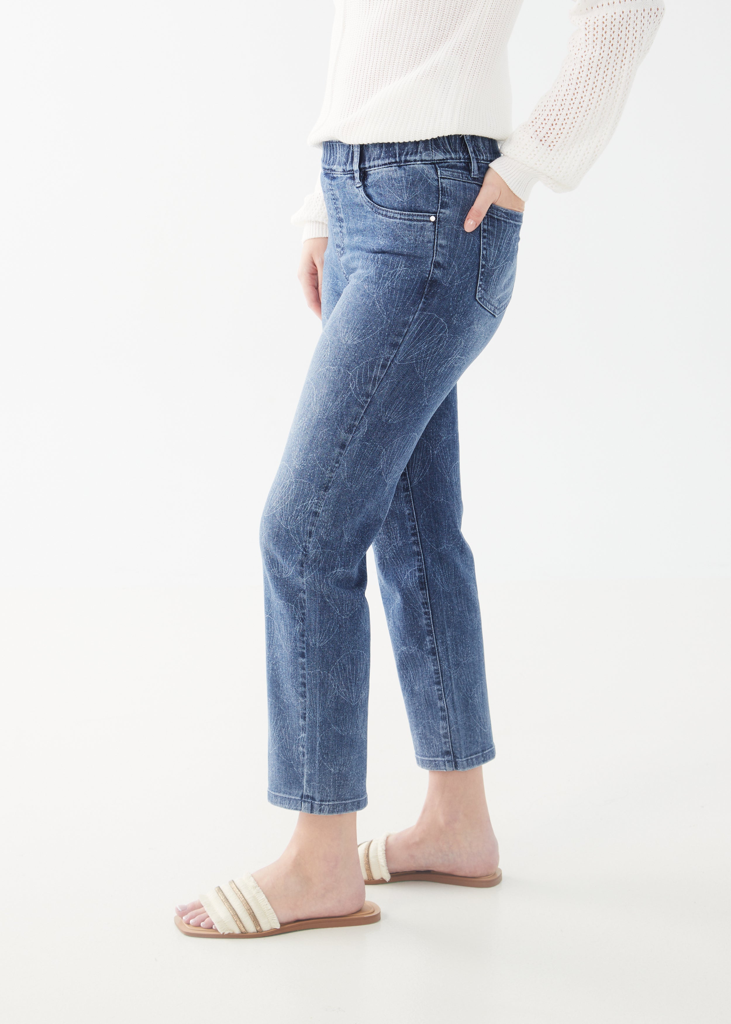 FDJ Printed Pull-on Straight Crop Denim with Shell Etching