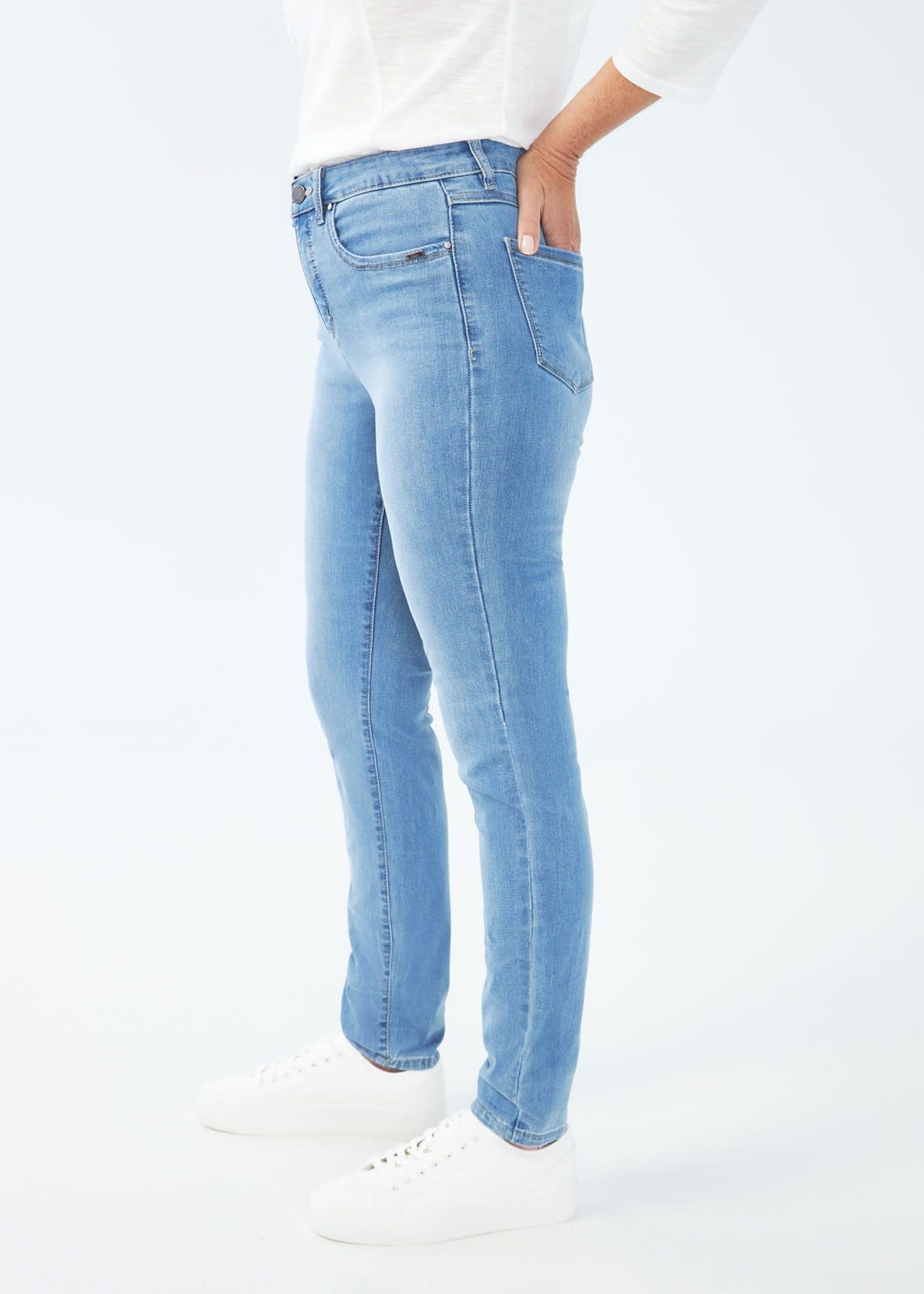 FDJ Olivia Slim Leg Jeans - Chambray