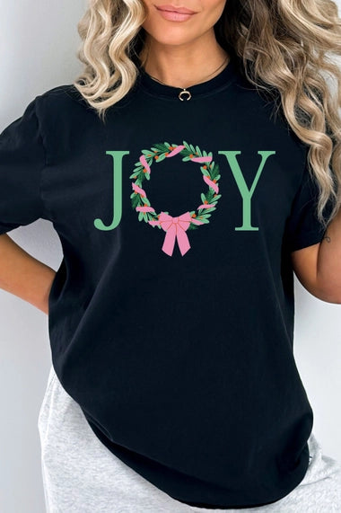 Joy Christmas Wreath Comfort Tee