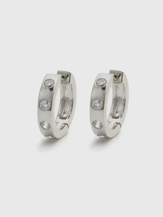 CAI Huggie Earrings - Simple Band with White Crystals