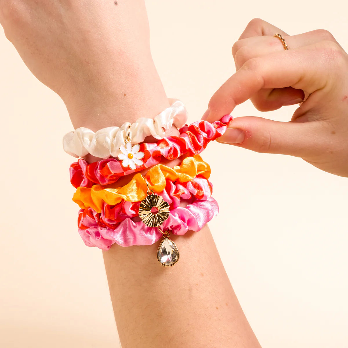 Scrunchie Charm Set | Sicily Stripes Pink