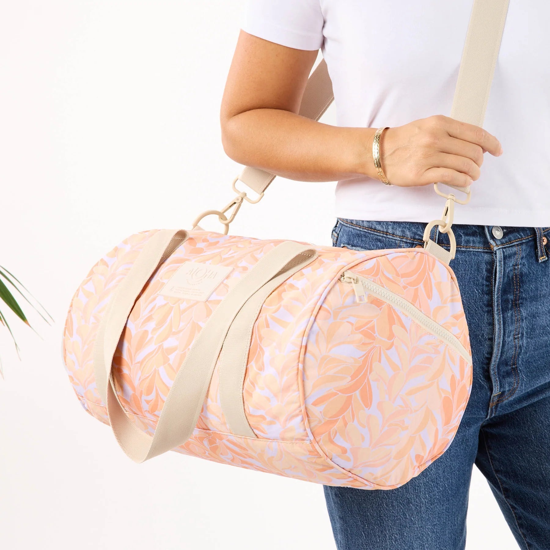 Aloha Keep It Light Sporty Duffle | Lei Stand | Peachy - Juli's Wearable Art