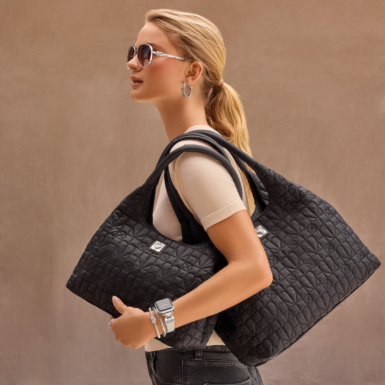 Brighton Alana Medium Shoulderbag | Black