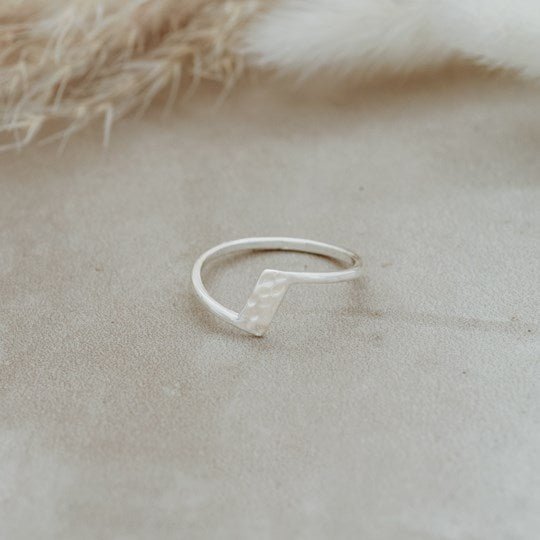 Connected RIngs - Juli's Wearable Art