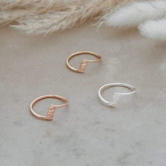 Connected RIngs - Juli's Wearable Art