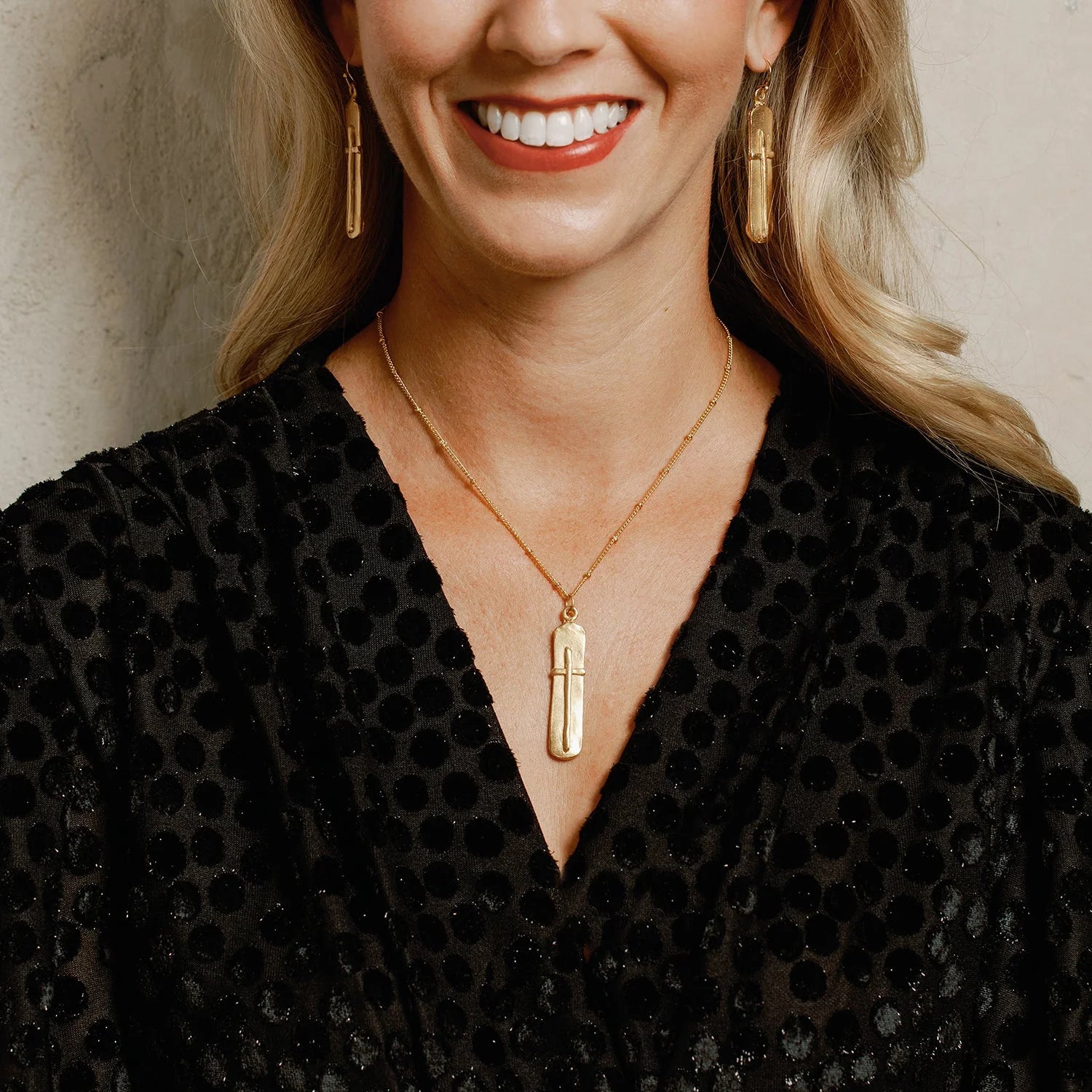 Susan Shaw Dainty Bar Cross Necklace