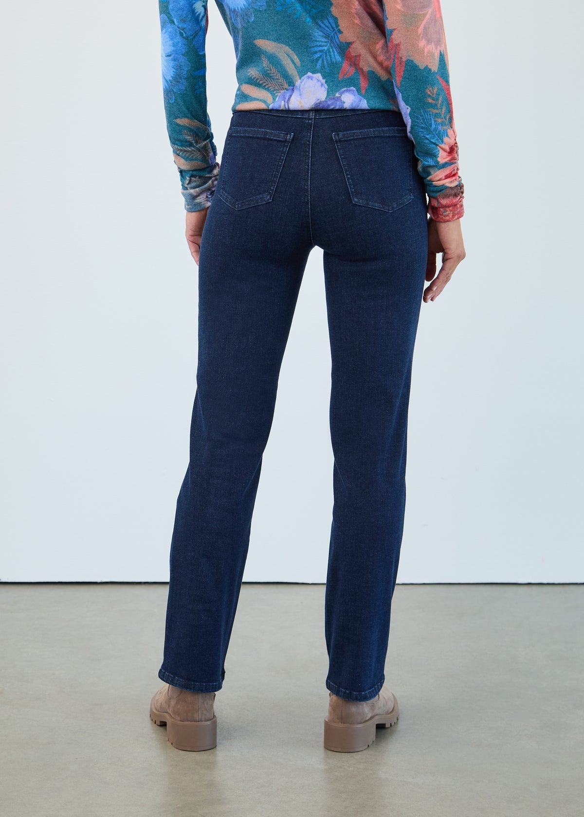 FDJ Beyond Denim Olivia Straight Leg Denim – Dark Rinse - Juli's Wearable Art