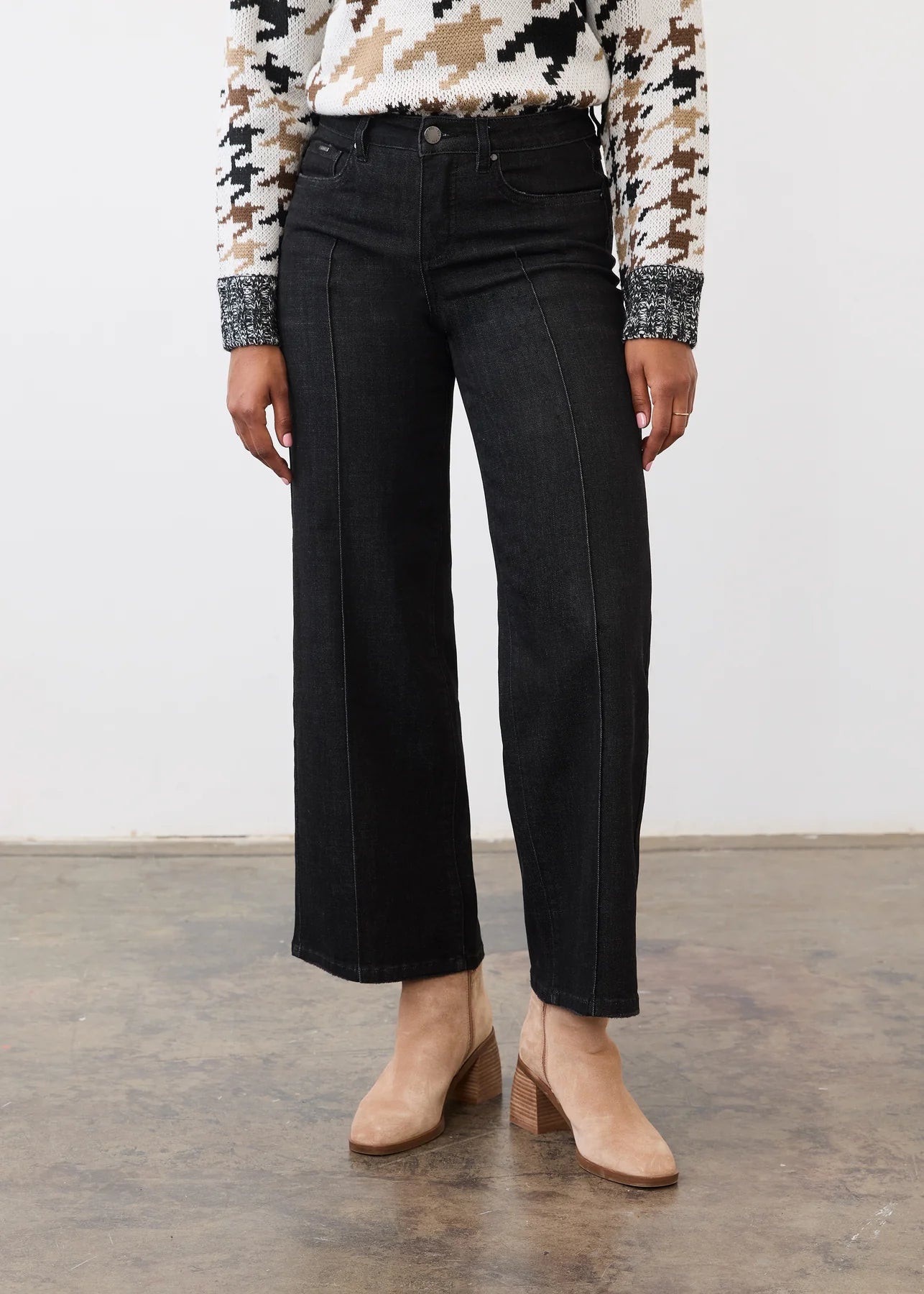 FDJ Olivia Pintuck Wide Leg Denim | Deep Black - Juli's Wearable Art