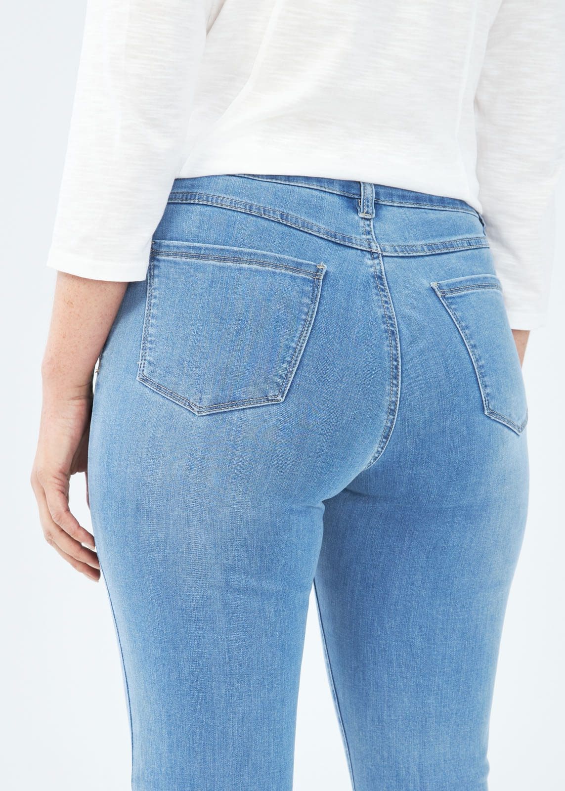 FDJ Olivia Slim Leg Jeans - Chambray - Juli's Wearable Art