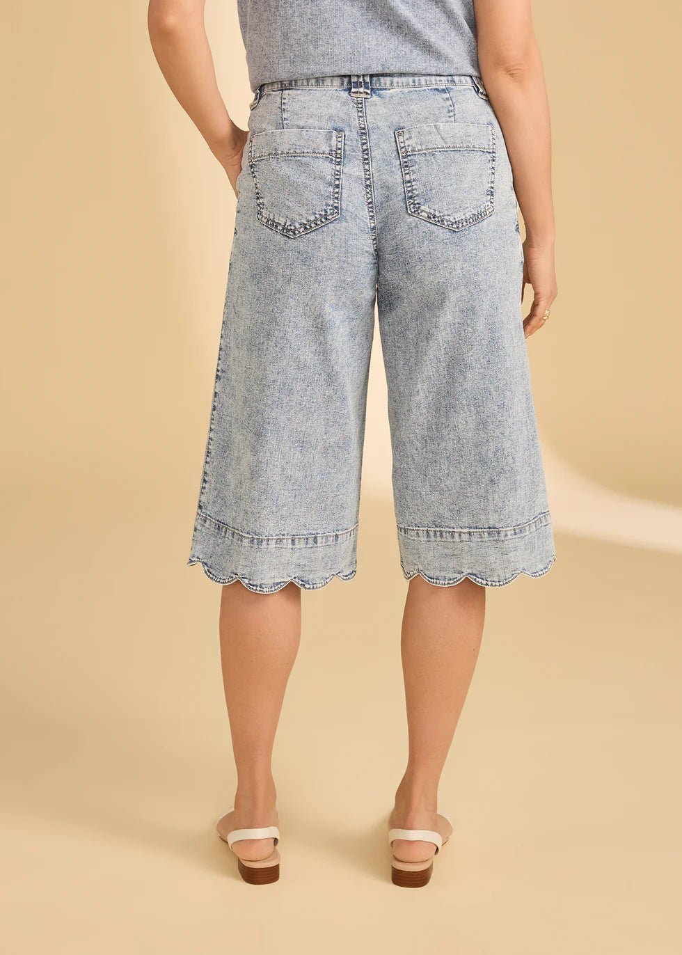 FDJ Olivia Wide Gaucho Denim | Pale Wash - Juli's Wearable Art