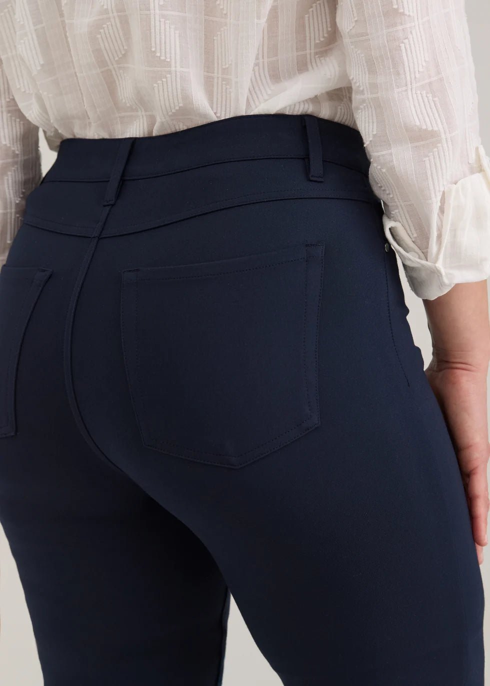 FDJ Petite | Ponte Suzanne Straight Leg Pant | Navy - Juli's Wearable Art