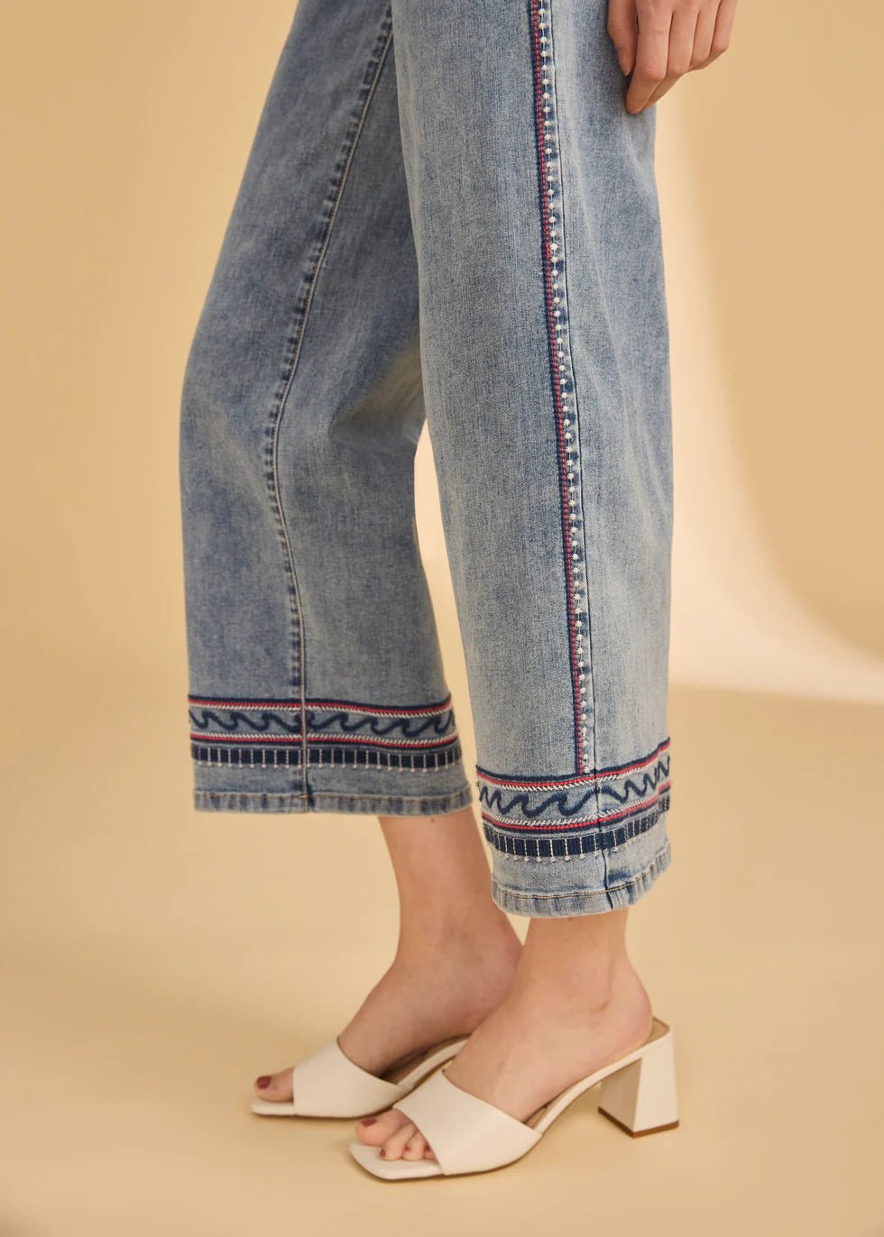 FDJ Pull-On Wide Crop Denim | Medium Wash