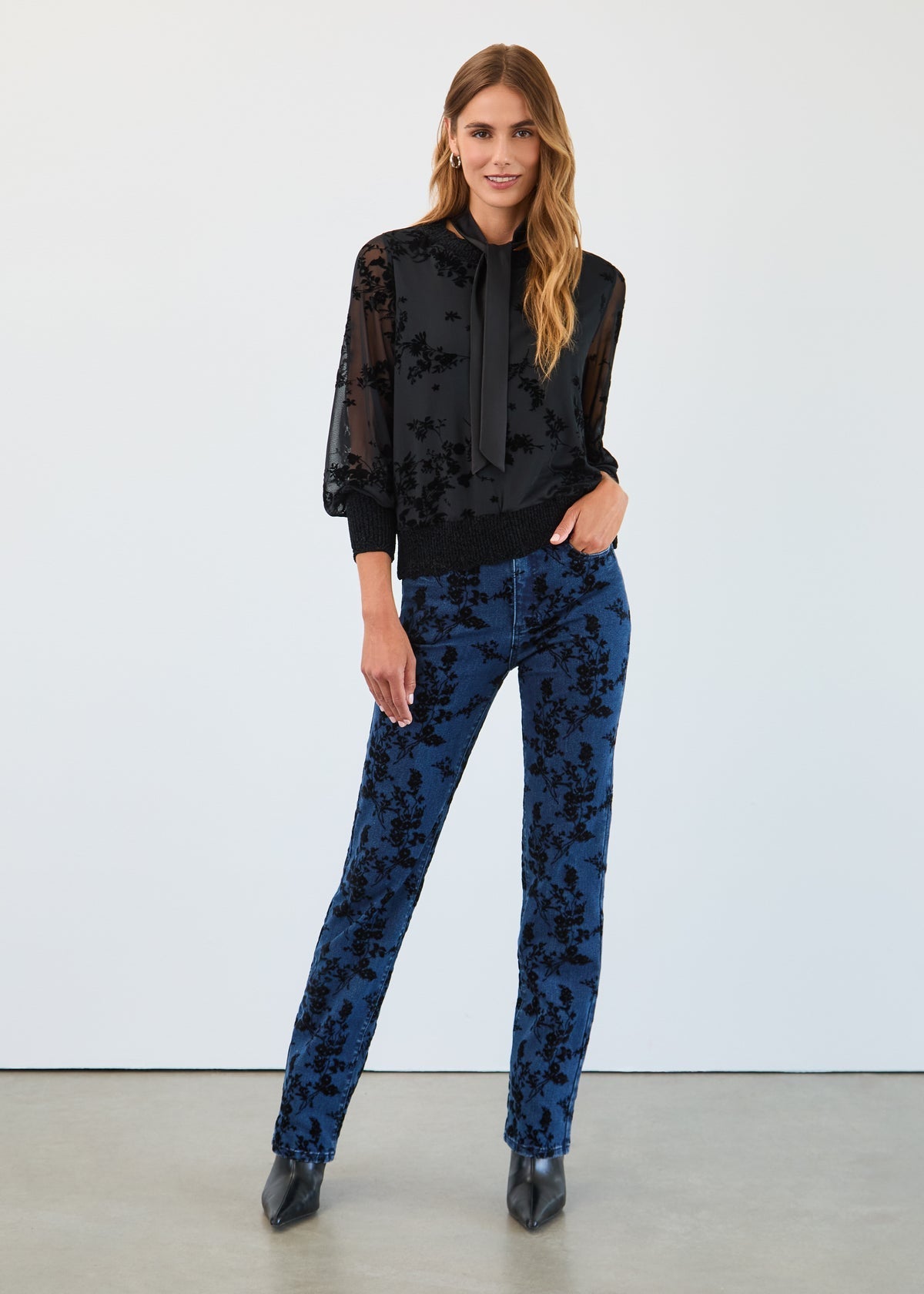 FDJ Suzanne Straight Leg Denim – Dark Wash - Juli's Wearable Art
