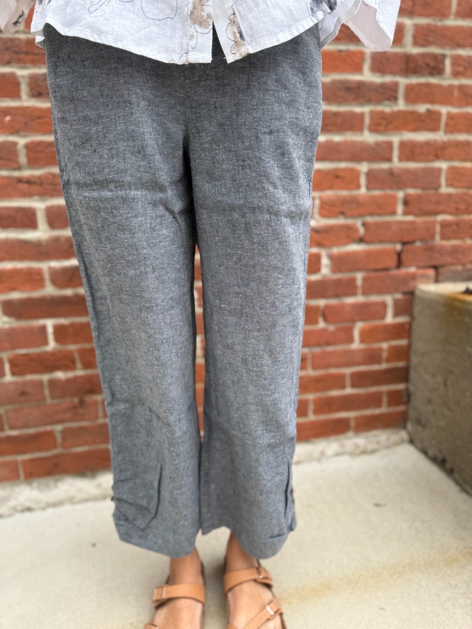 Habitat Pleat Button Capri - Juli's Wearable Art