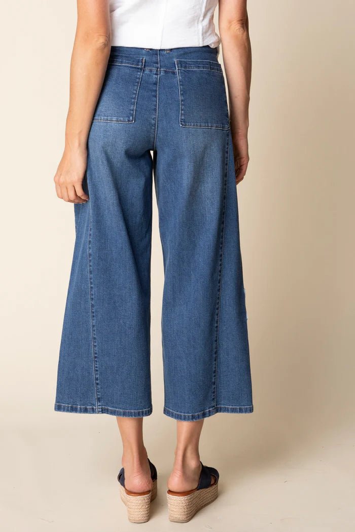 Habitat Tossed Floral Jeans | Medium Denim Blue - Juli's Wearable Art