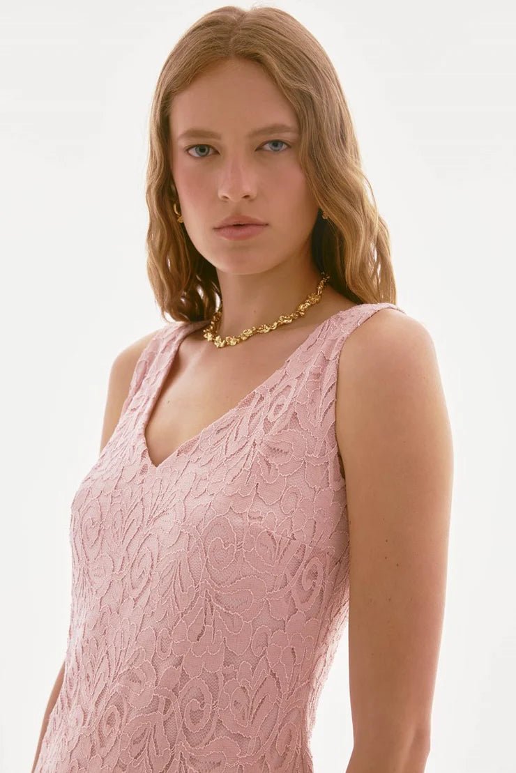 Joseph Ribkoff Signature Stretch Lace V-Neck Camisole – Quartz