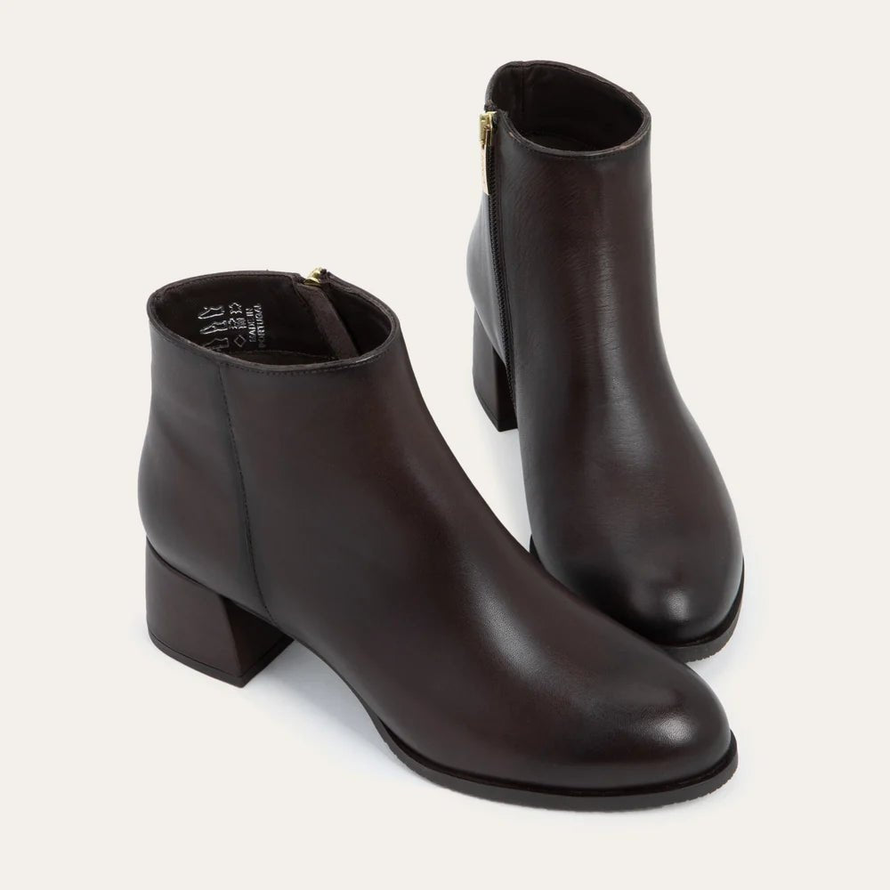 NAOT Ballad | Chocolate Leather with Brushing