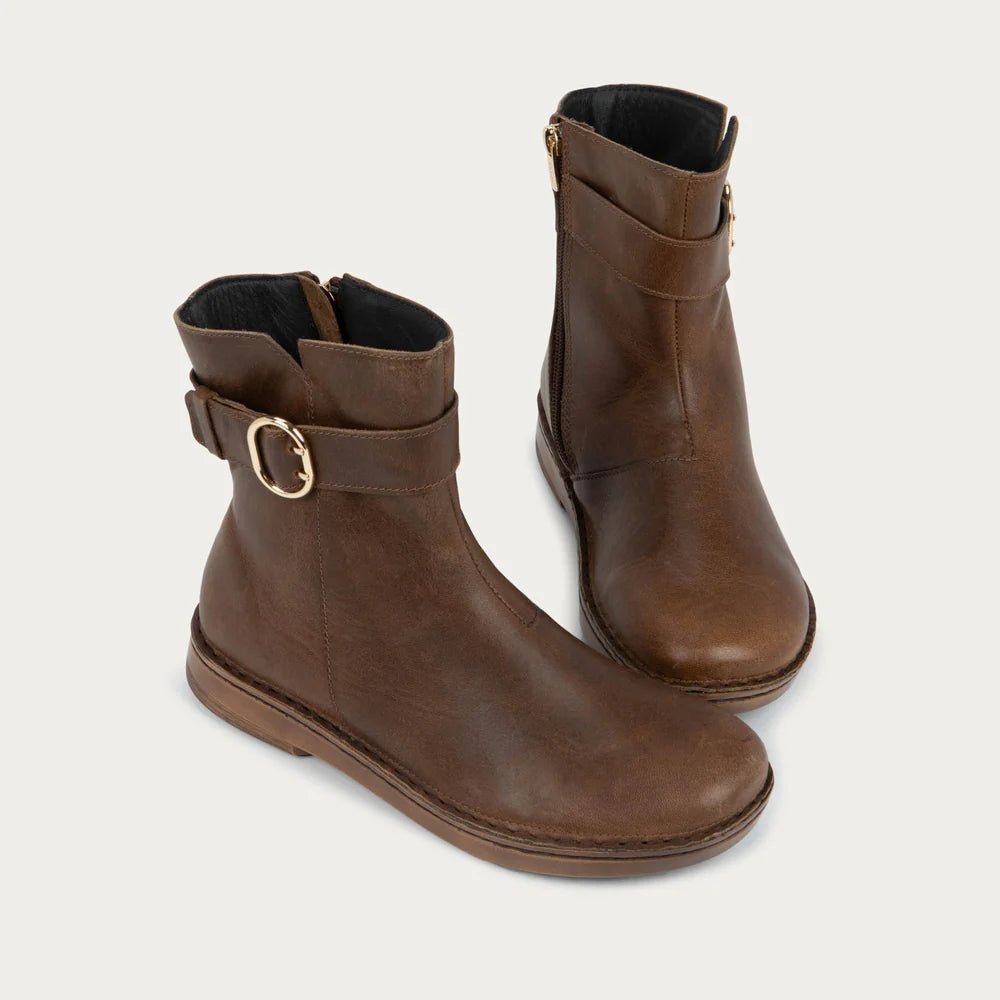 NAOT Capri | Truffe Brown Leather