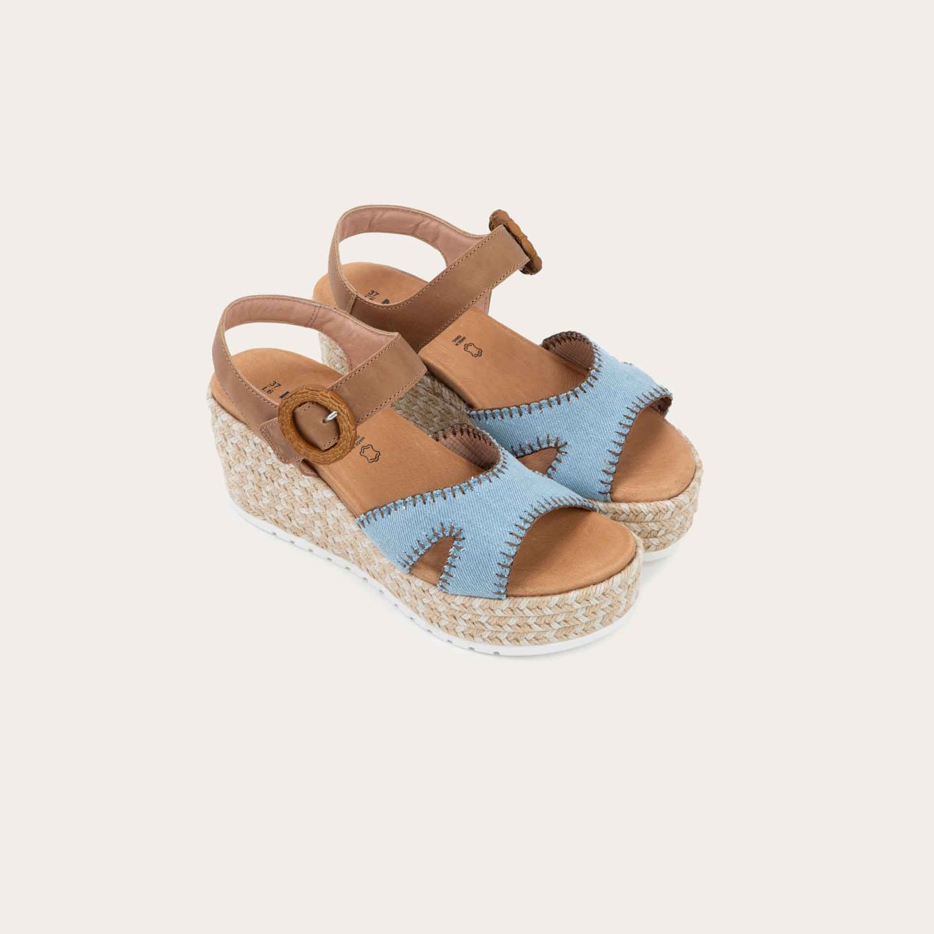 NAOT Majorca Sandals | Latte Brown Leather/Light Denim