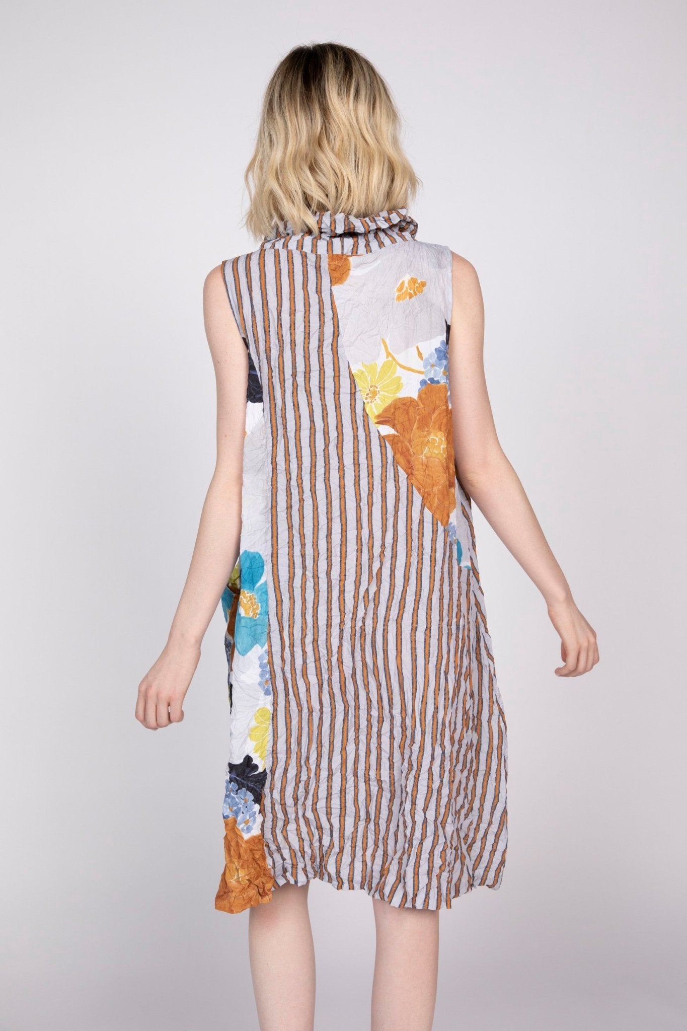 Olivia by Habitat Siesta Floral Crinkle Crepe Every Where Dress | Cinnamon - Juli's Wearable Art