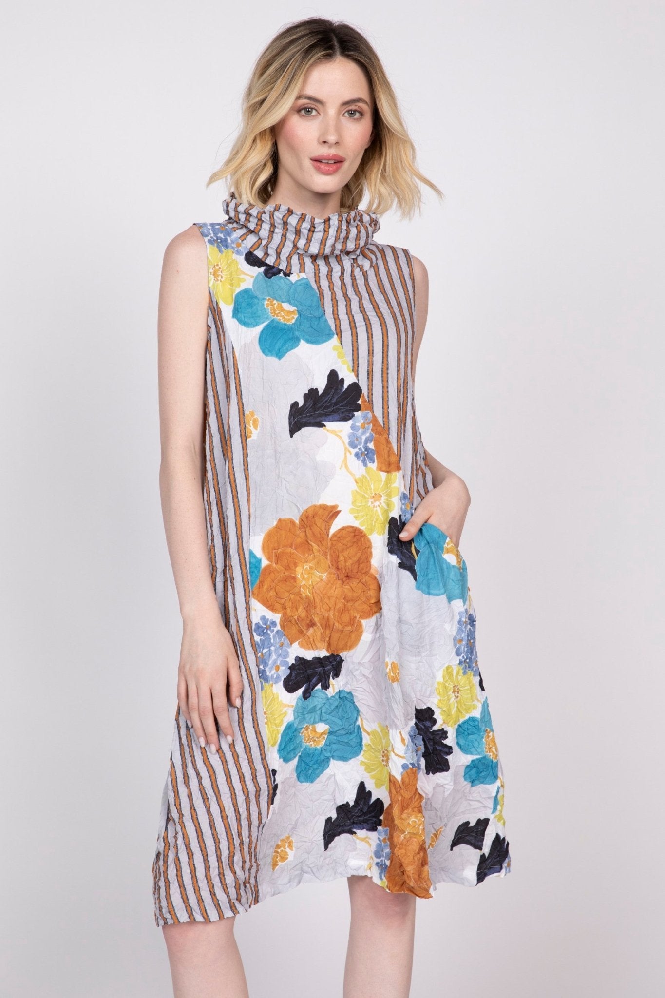 Olivia by Habitat Siesta Floral Crinkle Crepe Every Where Dress | Cinnamon - Juli's Wearable Art