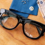 Peepers Center Stage Blue Light Readers - Juli's Wearable Art