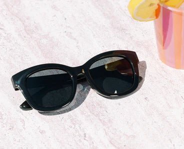 Peepers Center Stage Reading Sunglasses - Juli's Wearable Art