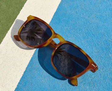 Peepers Polarized Sunglasses | Palmer | Amber Tortoise - Juli's Wearable Art