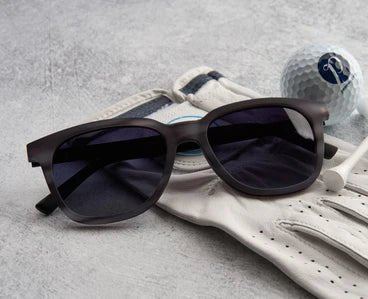 Peepers Reader Sunglasses | On Par | Charcoal Horn