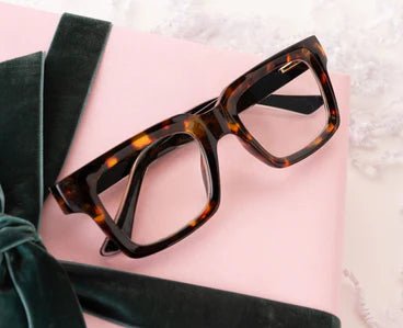 Peepers Spotlight Blue Light Readers | Tortoise + Black - Juli's Wearable Art