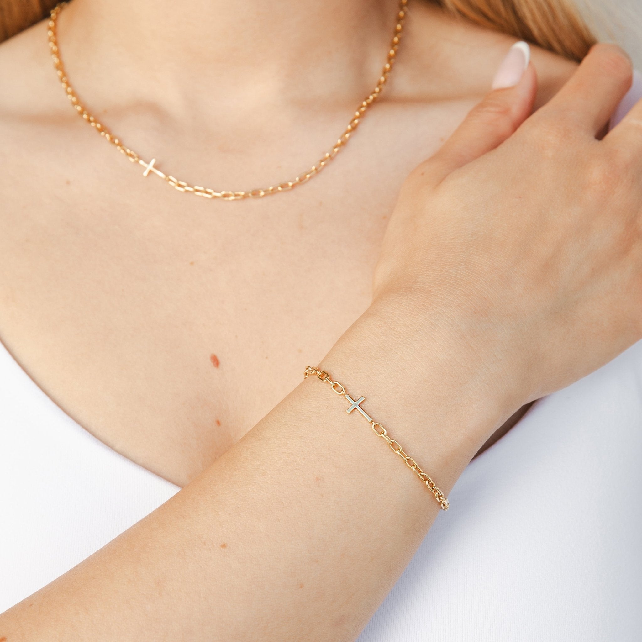 Rizen Mini Chain Breaker Cross Bracelet | Gold Vermeil - Juli's Wearable Art