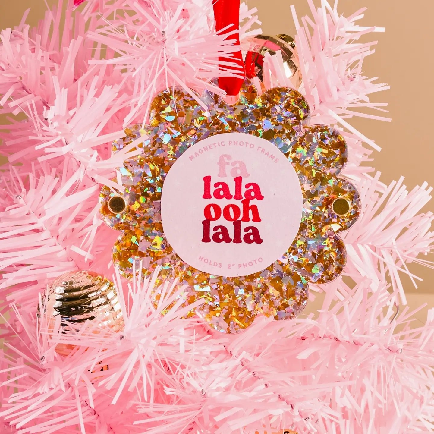 Scalloped Round Picture Frame Ornaments - Juli's Wearable Art