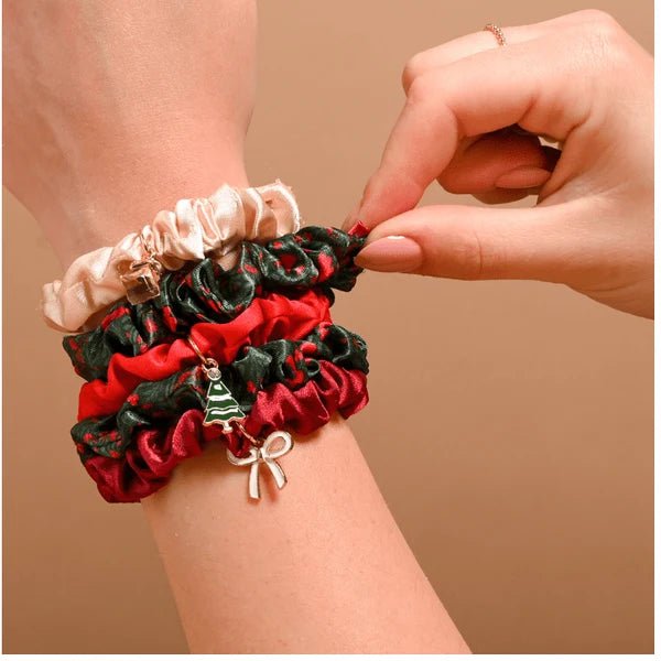 Scrunchie Charm Set | Merry Moment - Juli's Wearable Art