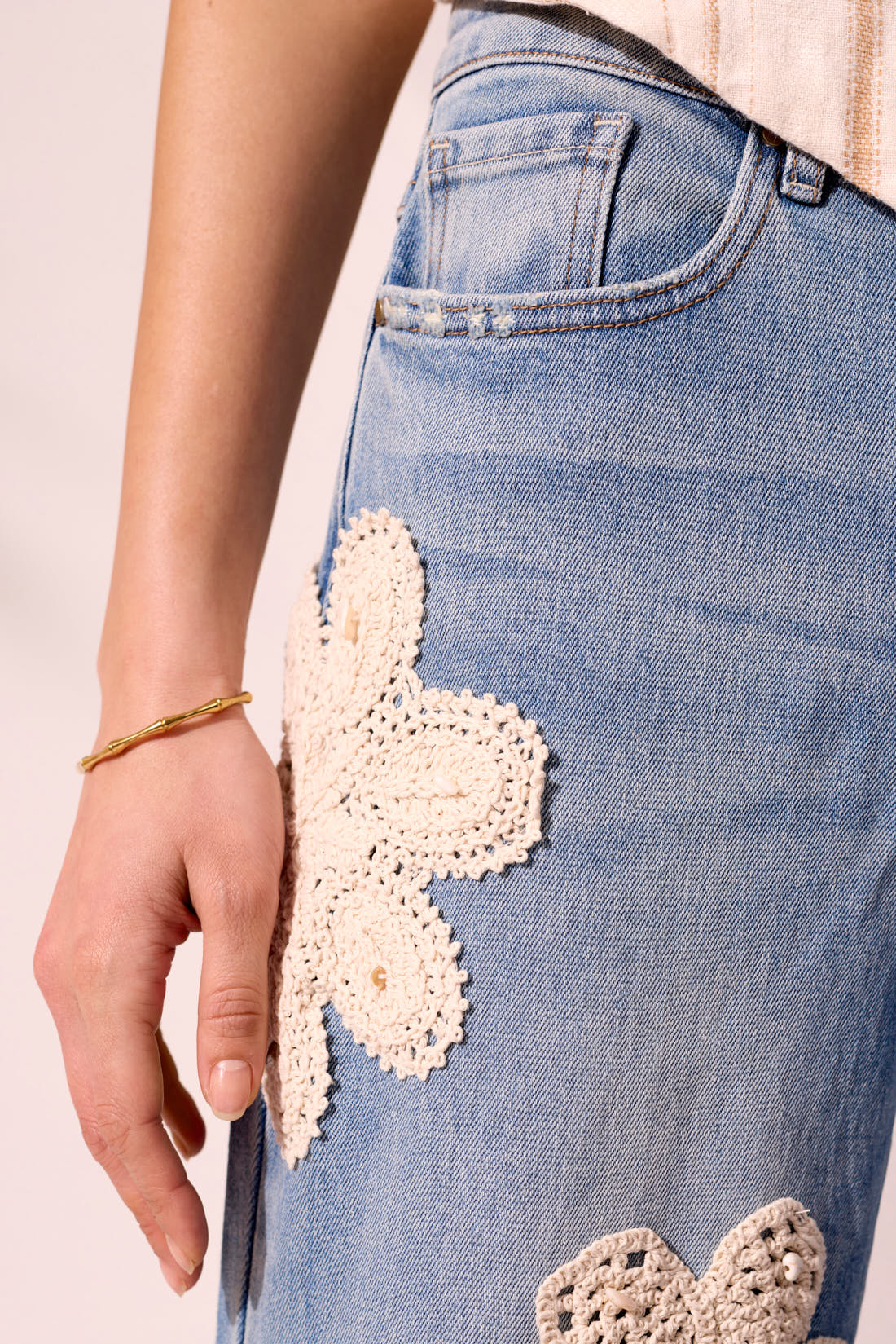 Tribal Audrey Crochet Applique Wide Leg Crop Jeans | Keyswaters - Juli's Wearable Art