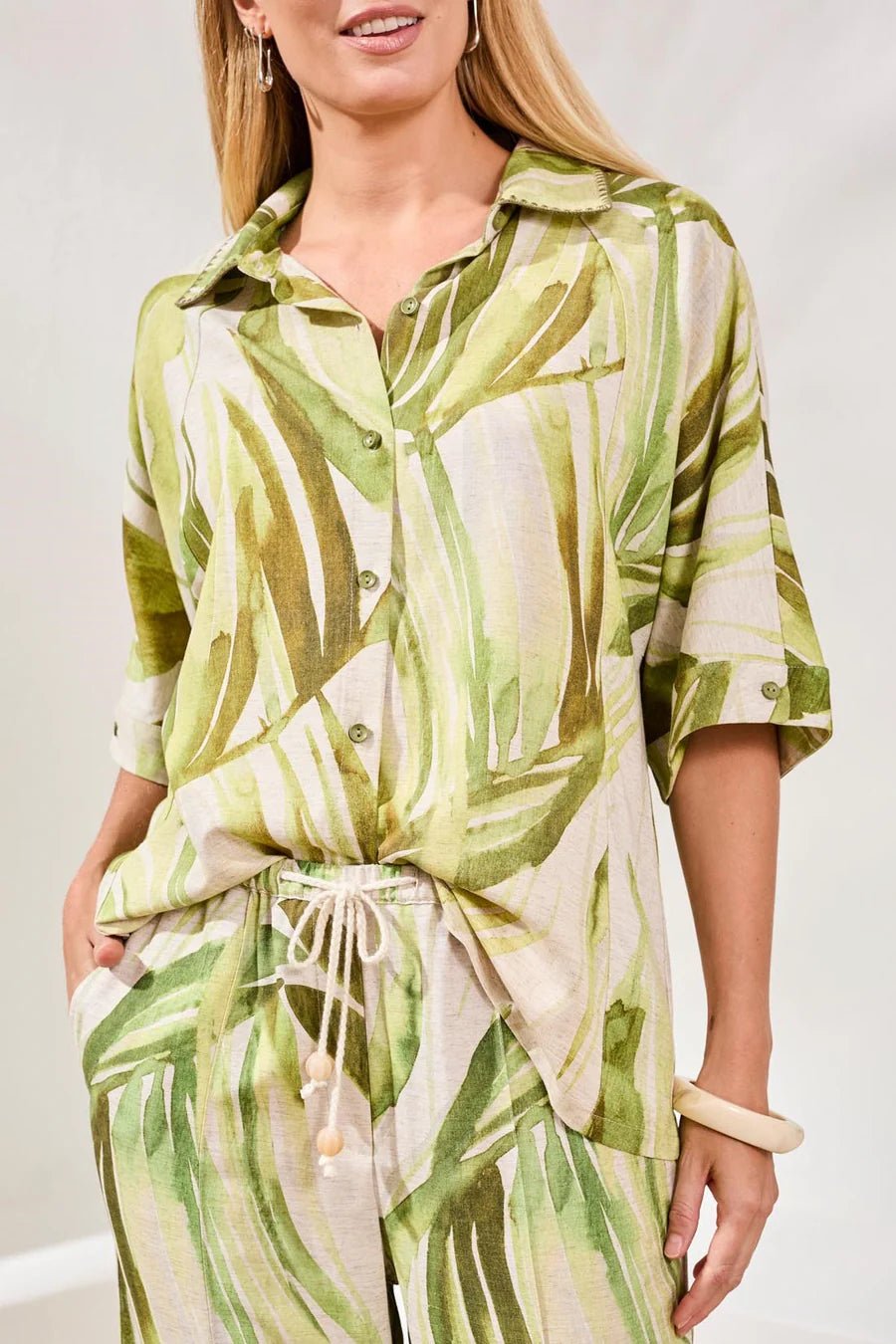 Tribal Flowy Linen Dolman Elbow Sleeve Blouse | Mint Leaf