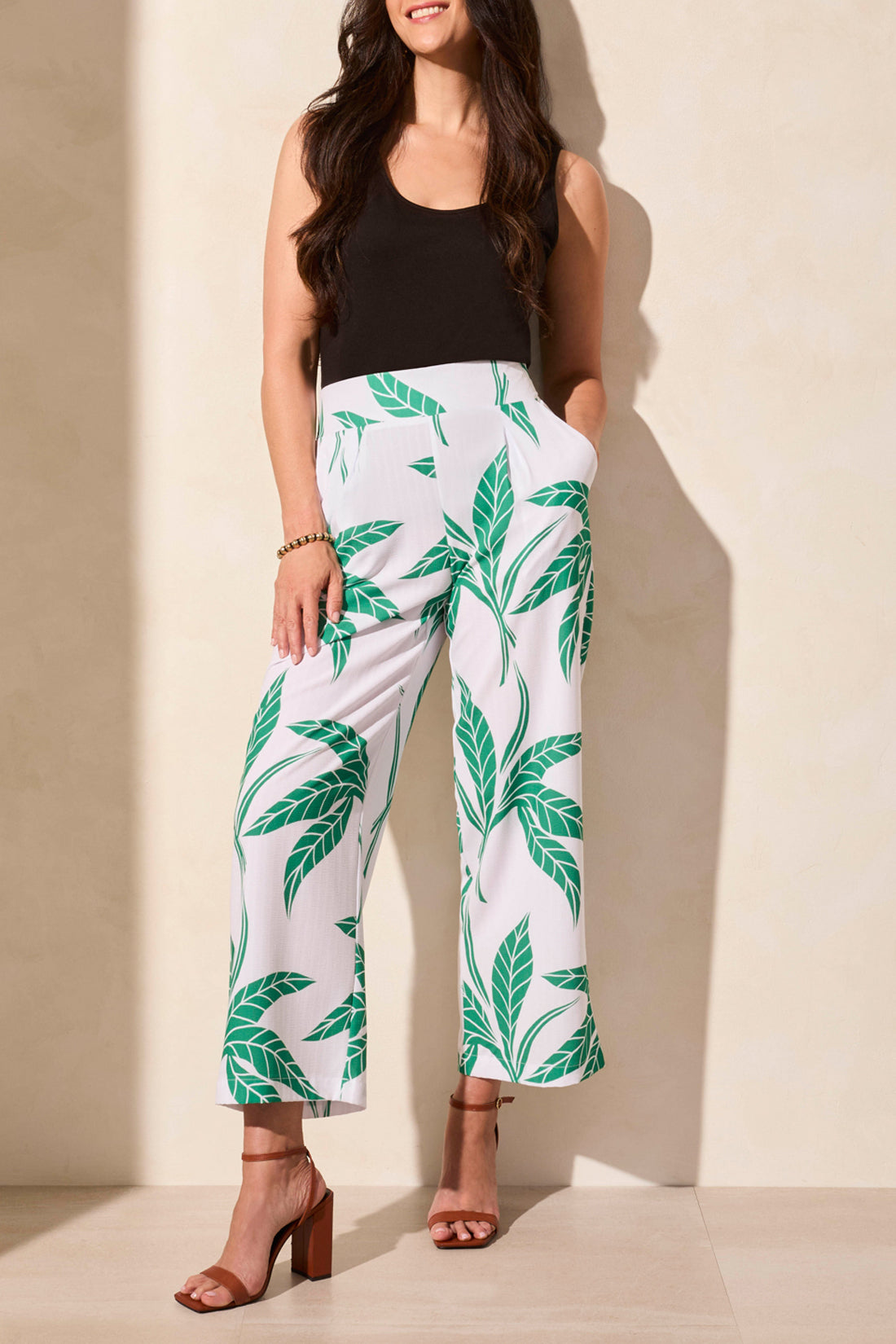 Tribal PULL ON ANKLE PANT W/ PLEATS-WHITE FLORAL