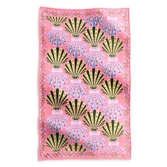 Vera Bradley Plush Blanket | Cottage Shells - Juli's Wearable Art