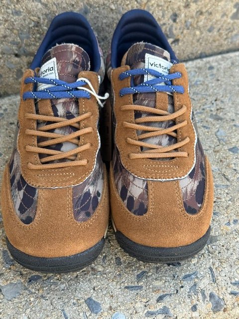 Women's Saturn Animal Sneakers | Marron - Juli's Wearable Art